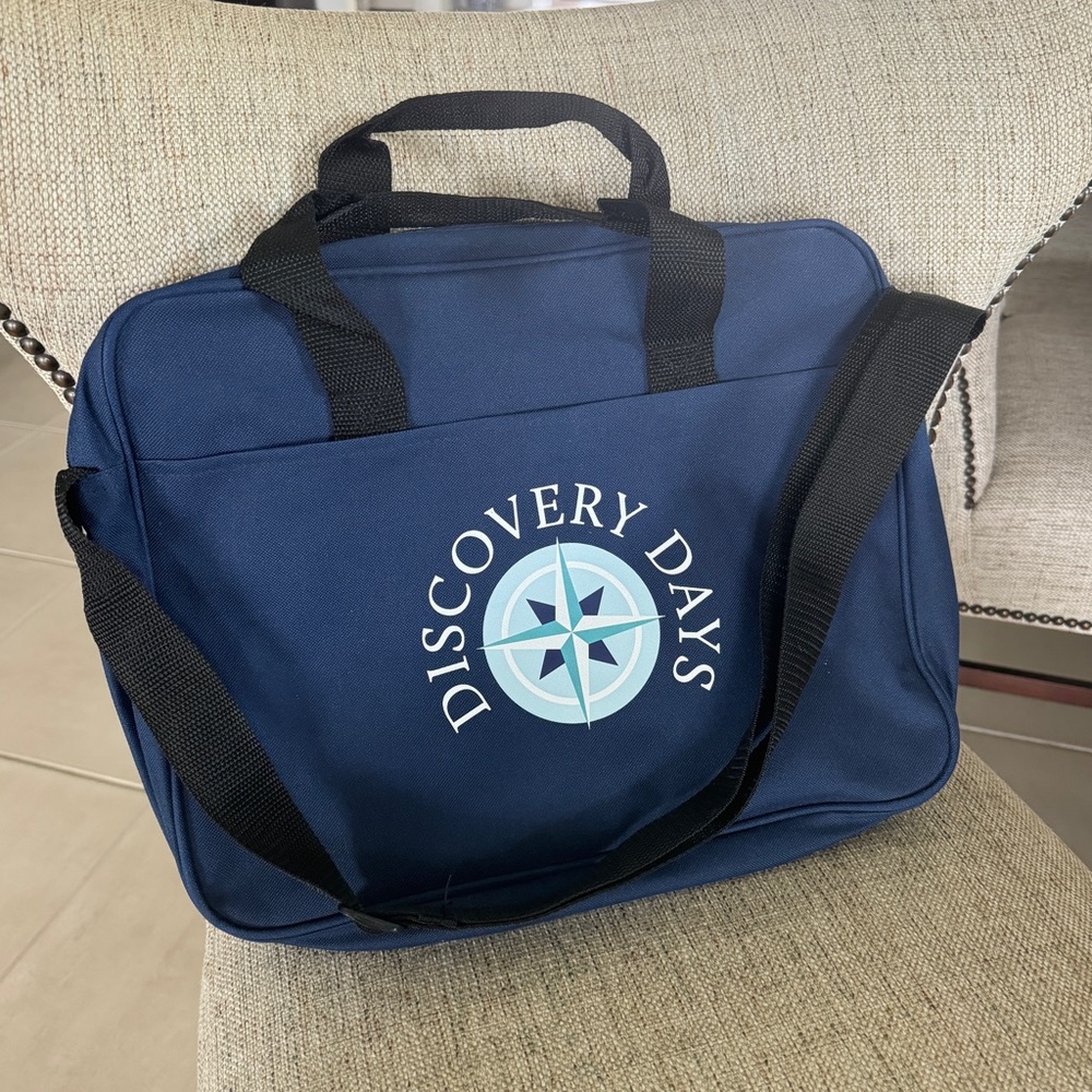 Leed’s Messenger Laptop Tote Bag NWOT